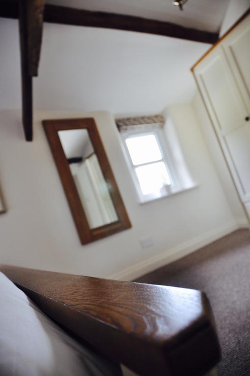 バーンスタプル Pyne Arms Bed & Breakfast エクステリア 写真