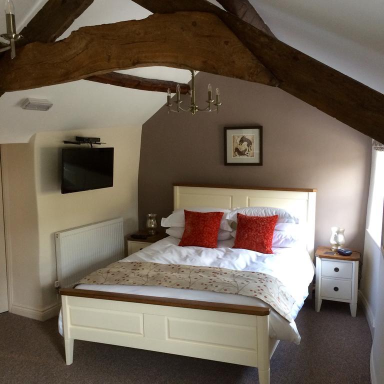 バーンスタプル Pyne Arms Bed & Breakfast エクステリア 写真